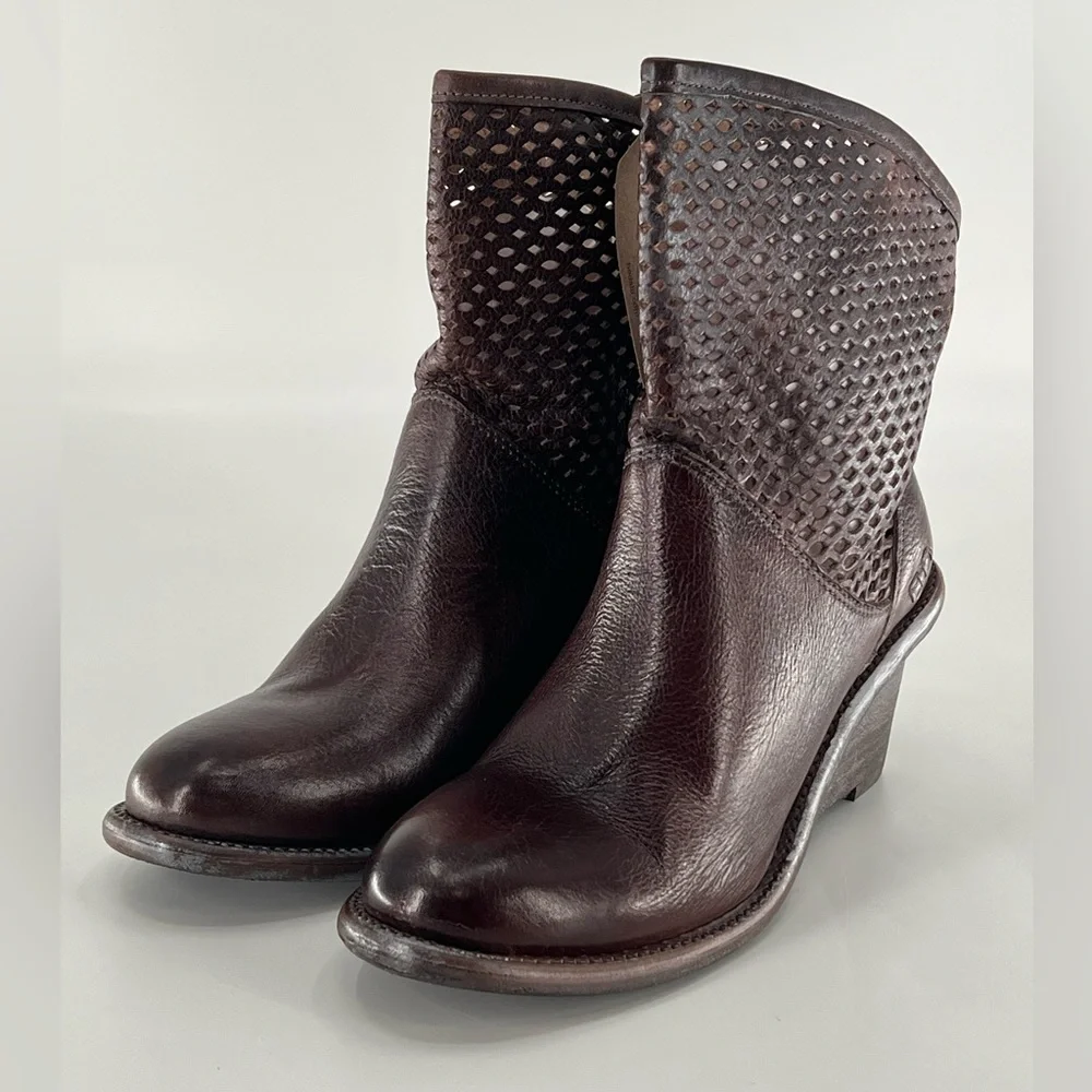 Bed‎ Stu Duchess Teak Rustic Perforated Boho SlouchyWedge Boots 9.5